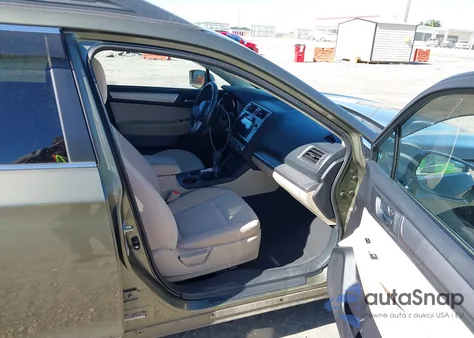 2017 Subaru Outback 2.5I Premium z USA, uszkodzony, nr VIN 4S4BSAHC6H3402179